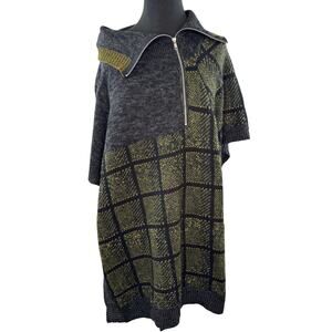 Curio New York Green Gray Black Poncho Patchwork Plaid Lagenlook 1/4 Zip Sz M/L